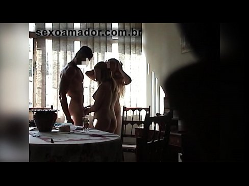 ❤️ Babaturan séks ngajak saurang lalaki raksasa sareng tiluan sareng anjeunna ❤️ Video anal di urang% su.pornoreino-com.ru% ❌️